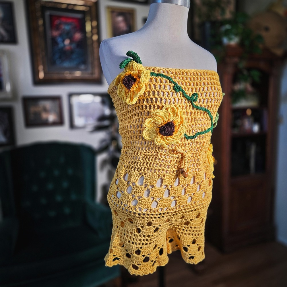 Handmade Crochet Sunflower Romper Vintage 70s Style Yellow Boho Sunsuit Small XS